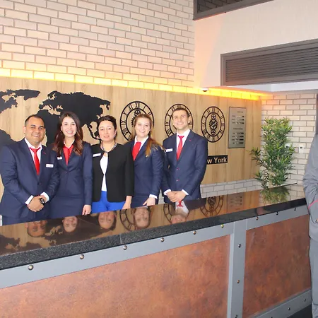 فندق Ramada By Wyndham Tire