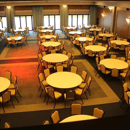 فندق Ramada By Wyndham