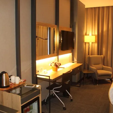 Otel Ramada By Wyndham Tire