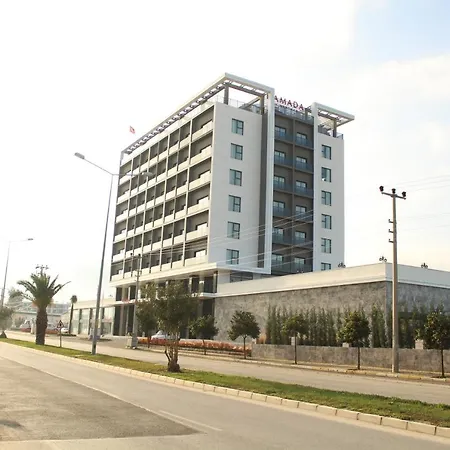 Ramada By Wyndham 5* Tire