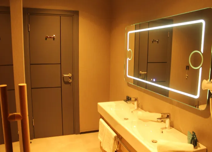 Hotel Ramada By Wyndham 5*