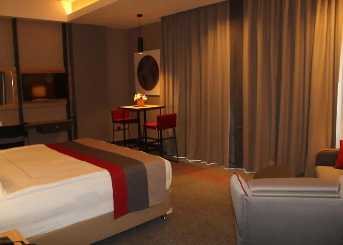 Hotel Ramada By Wyndham Tire