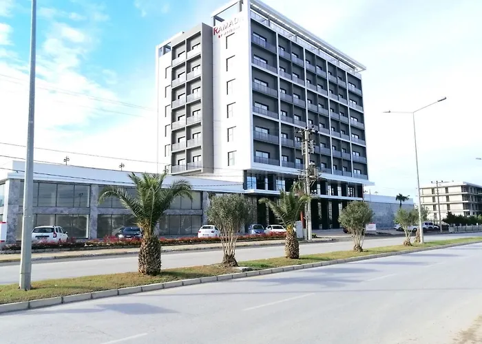 Ramada By Wyndham 5*