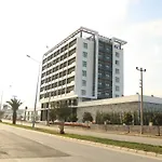 Ramada By Wyndham 5* Tire