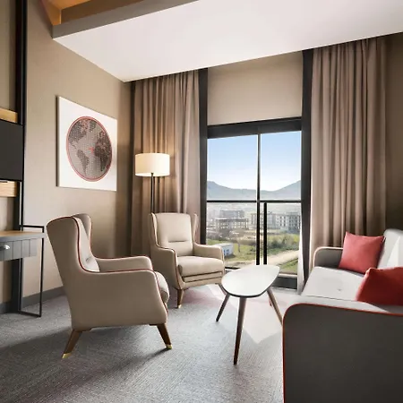 فندق Ramada By Wyndham 5*