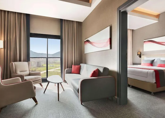 Отель Ramada By Wyndham 5*