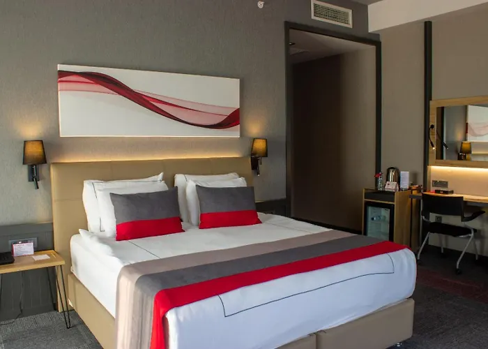 Ramada By Wyndham 5* Tire