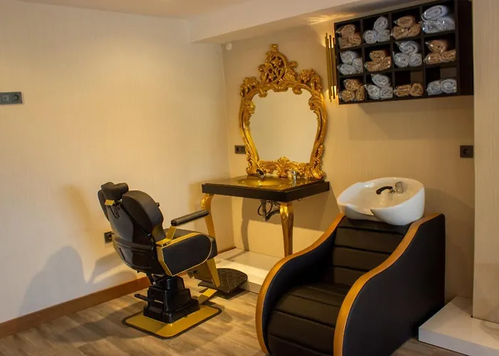 Ramada By Wyndham Отель Tire