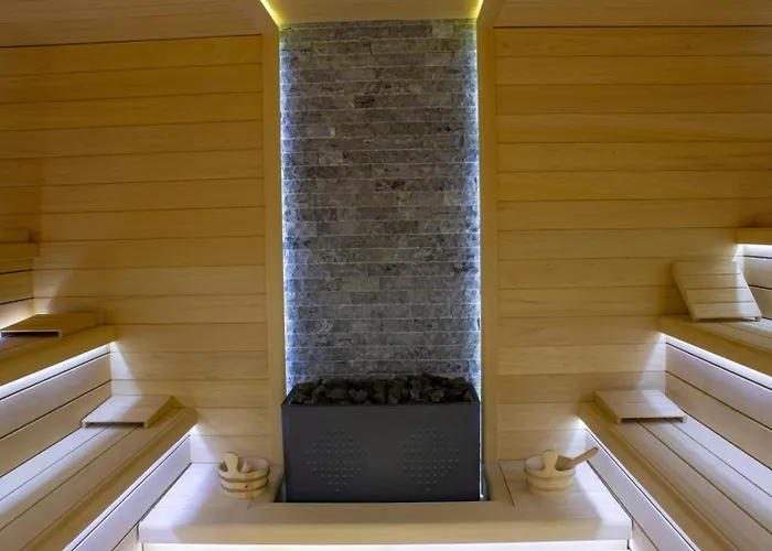 Ramada By Wyndham Отель 5*