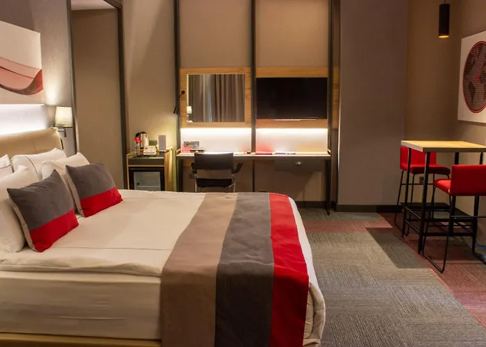 Ramada By Wyndham 5*