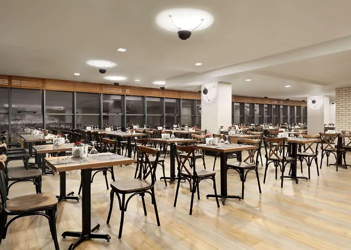 Ramada By Wyndham 5* Tire