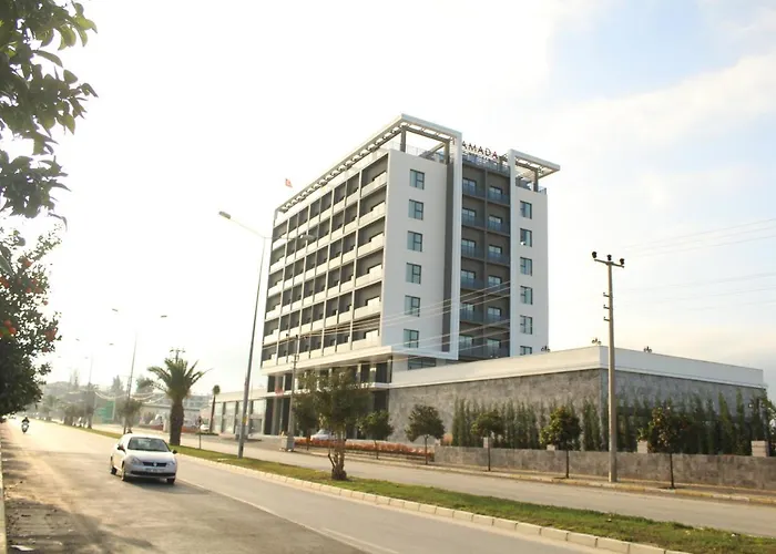 Ramada By Wyndham Отель