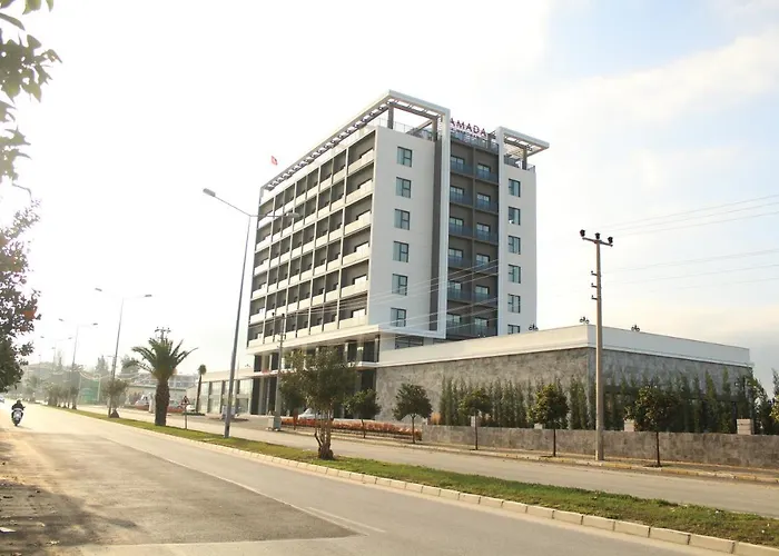 Ramada By Wyndham 5* Tire